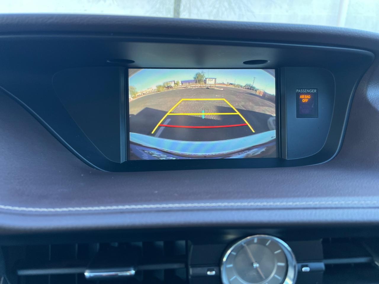 Lexus ES 350 Sedan 2017