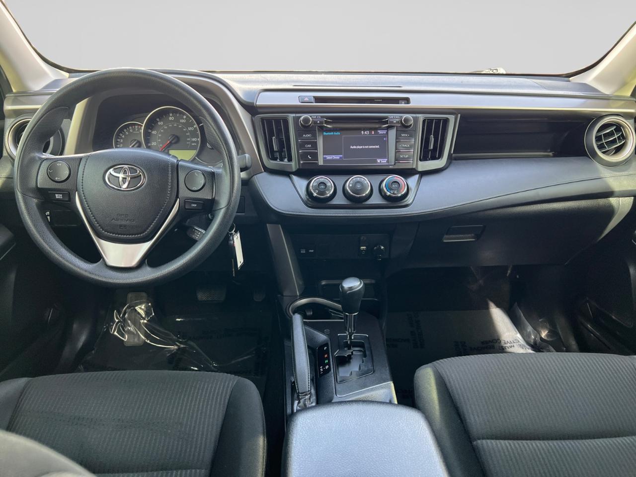 Toyota RAV4 LE FWD 2016