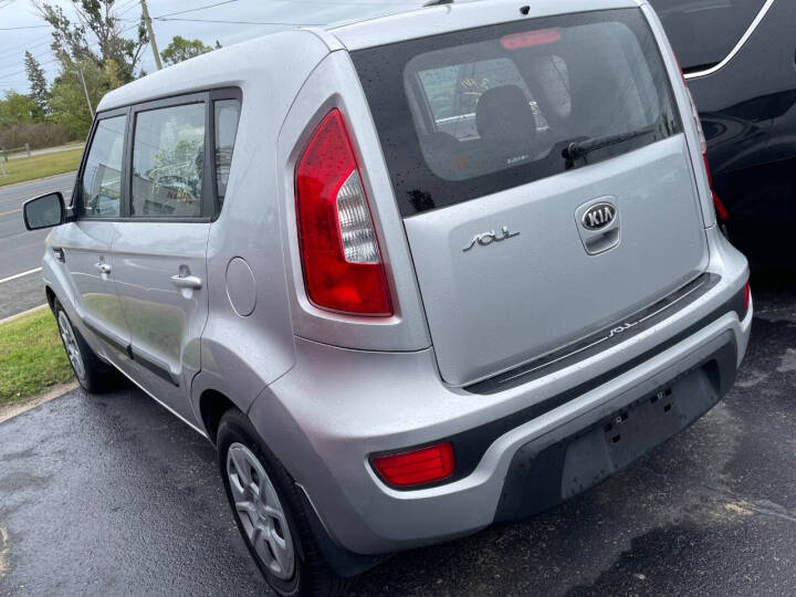 2013 Kia Soul Base photo 3