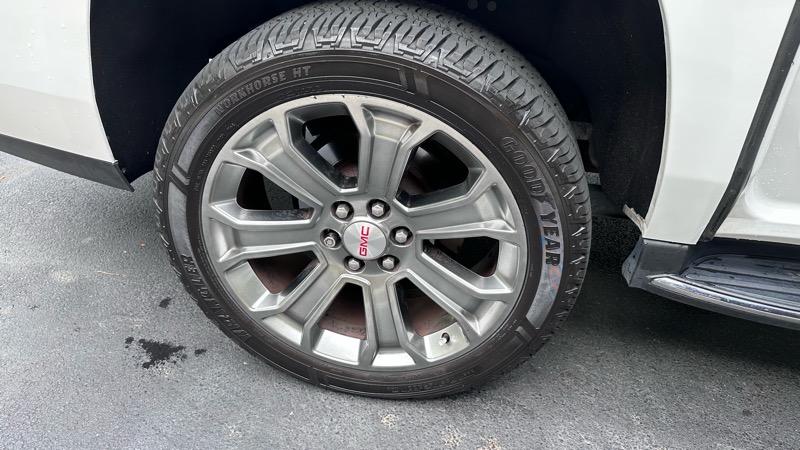 GMC Yukon XL SLE 2WD 2018 GMC Yukon XL SLE 2WD 2018