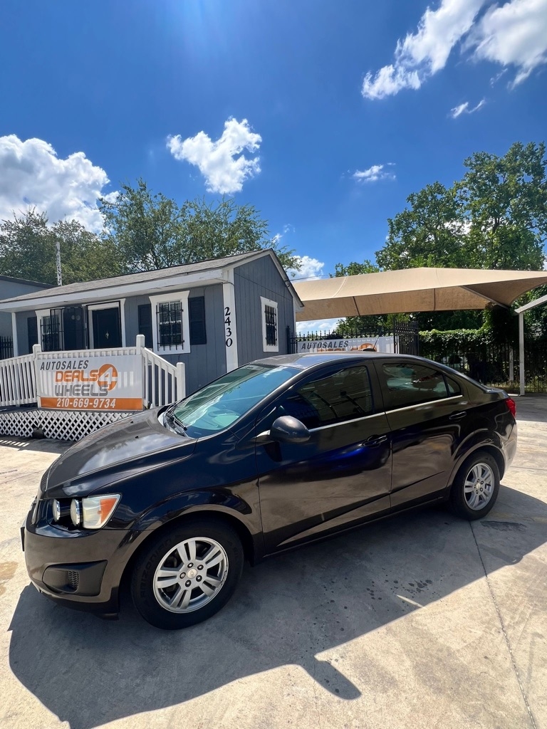 Chevrolet Sonic  2015