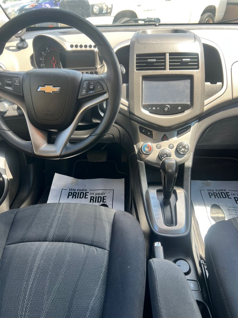 Chevrolet Sonic  2015