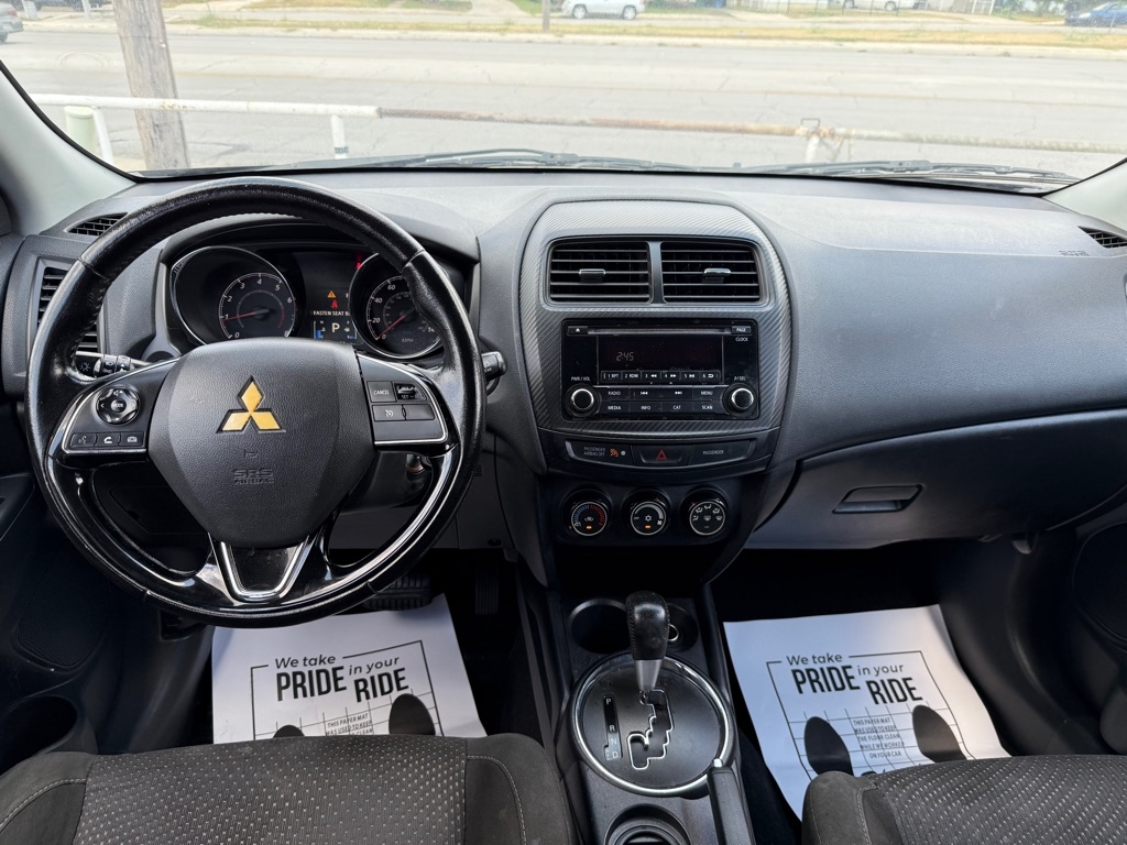 Mitsubishi Outlander Sport  2016