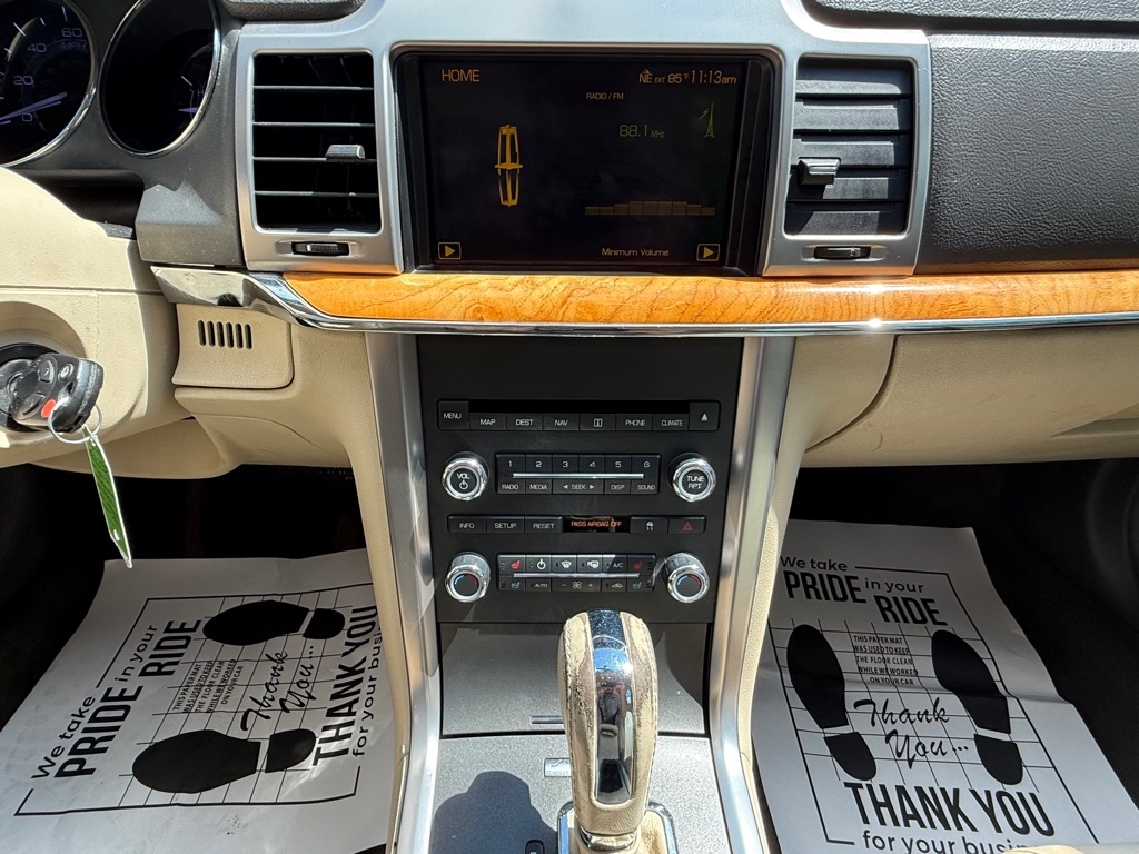 Lincoln MKZ  2010
