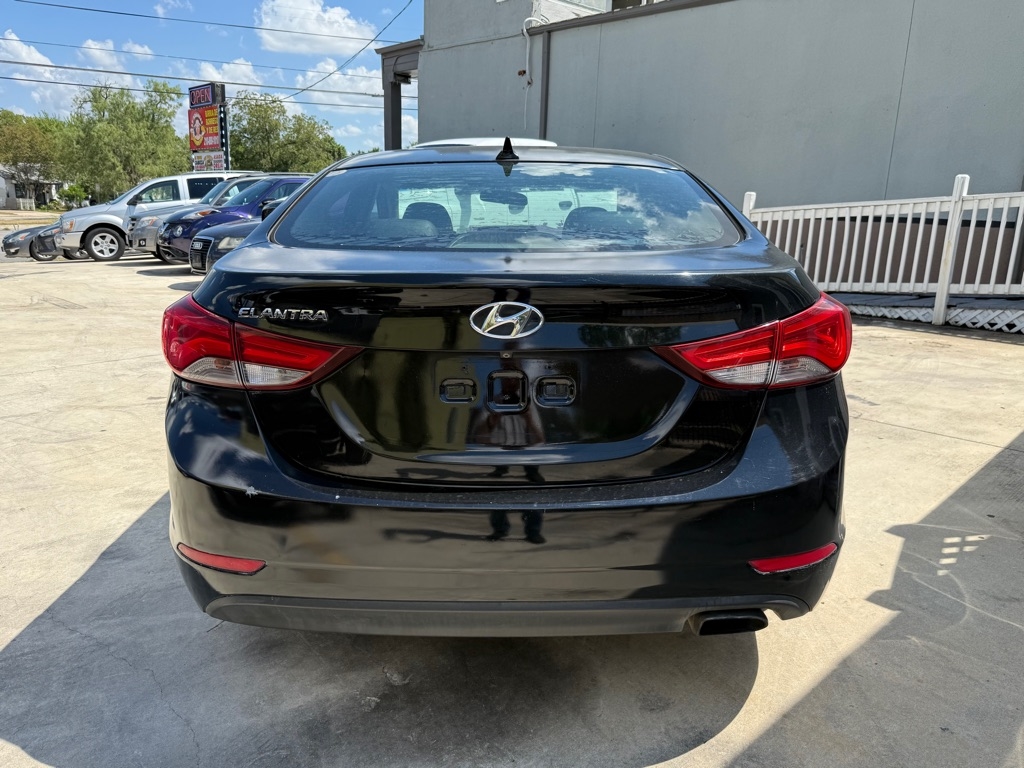 Hyundai Elantra  2014