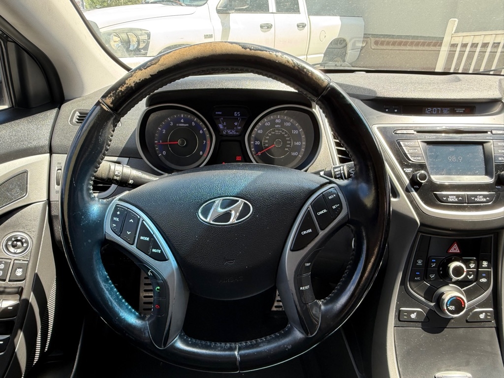 Hyundai Elantra  2014