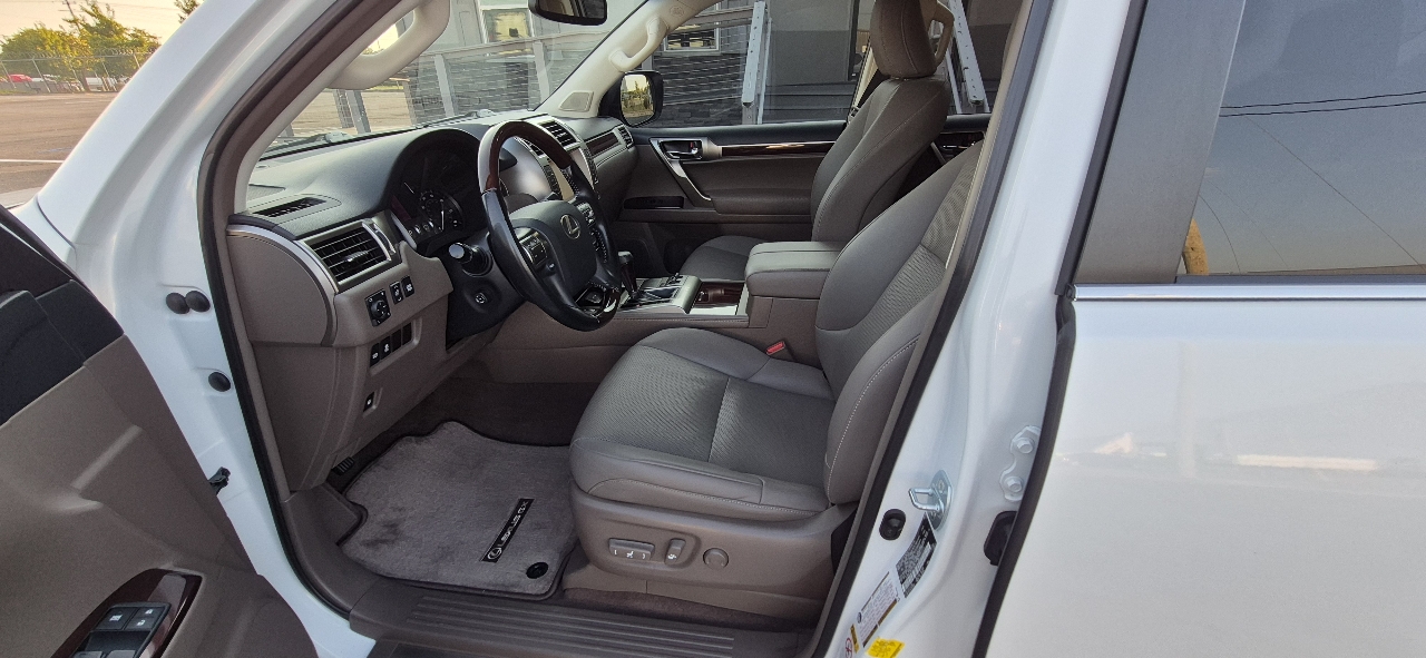 Lexus GX 460 4WD 4dr 2019 Lexus GX 460 4WD 4dr 2019