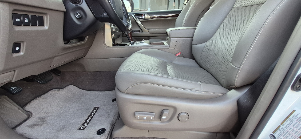 Lexus GX 460 4WD 4dr 2019 Lexus GX 460 4WD 4dr 2019