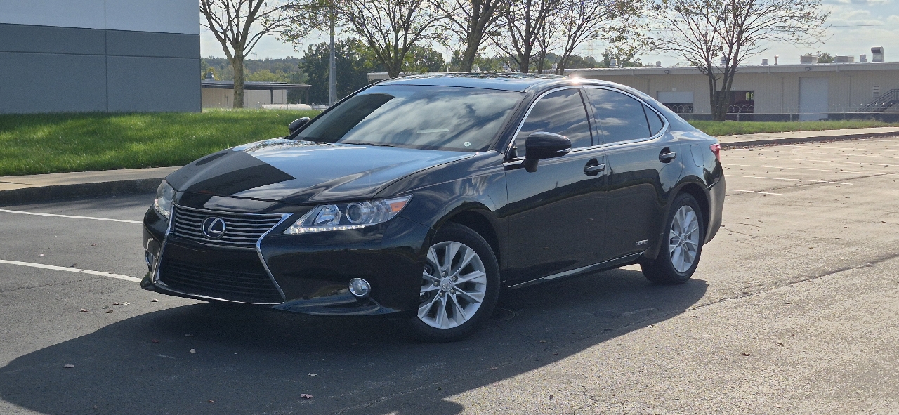Lexus ES 300h Premium 2013 Lexus ES 300h Premium 2013