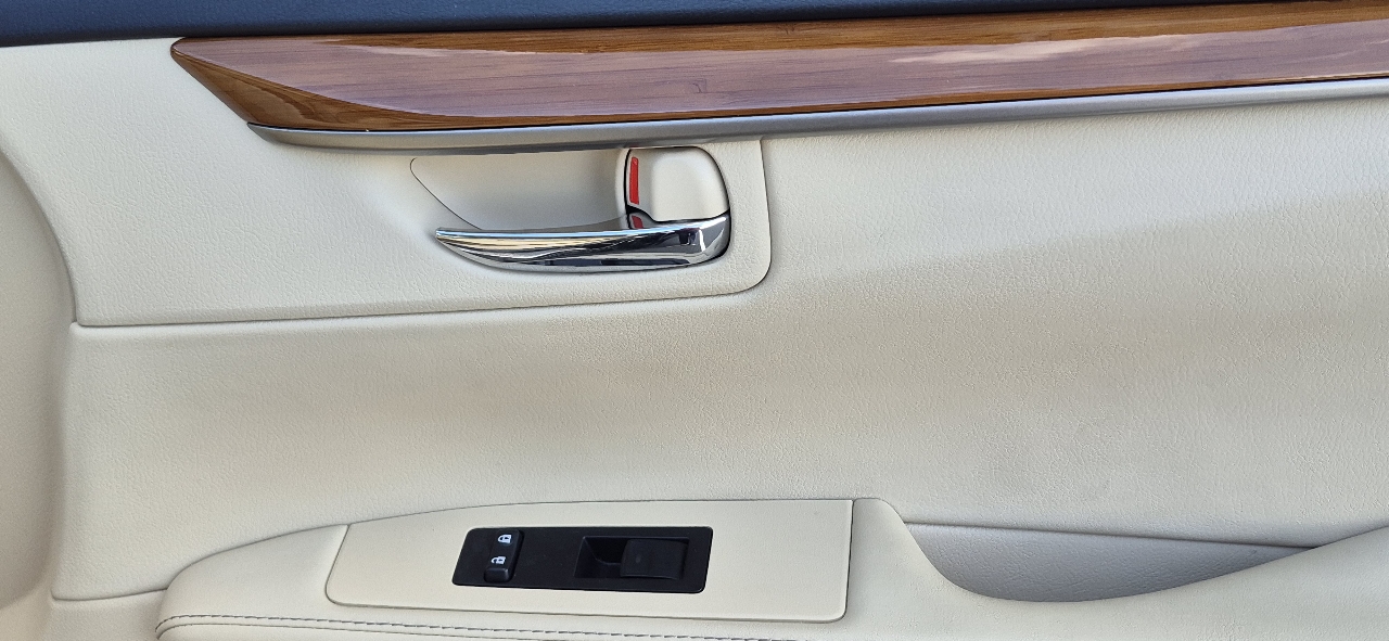 Lexus ES 300h Premium 2013 Lexus ES 300h Premium 2013
