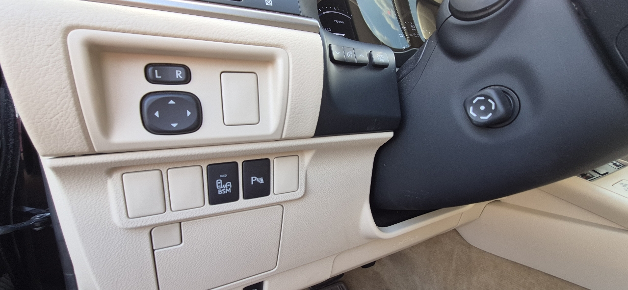 Lexus ES 300h Premium 2013 Lexus ES 300h Premium 2013