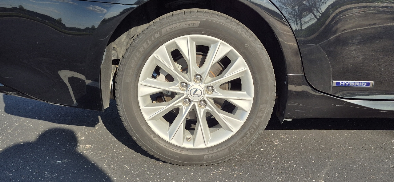 Lexus ES 300h Premium 2013 Lexus ES 300h Premium 2013