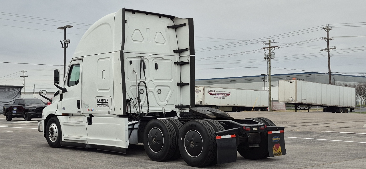 Freightliner New Cascadia 126  2022