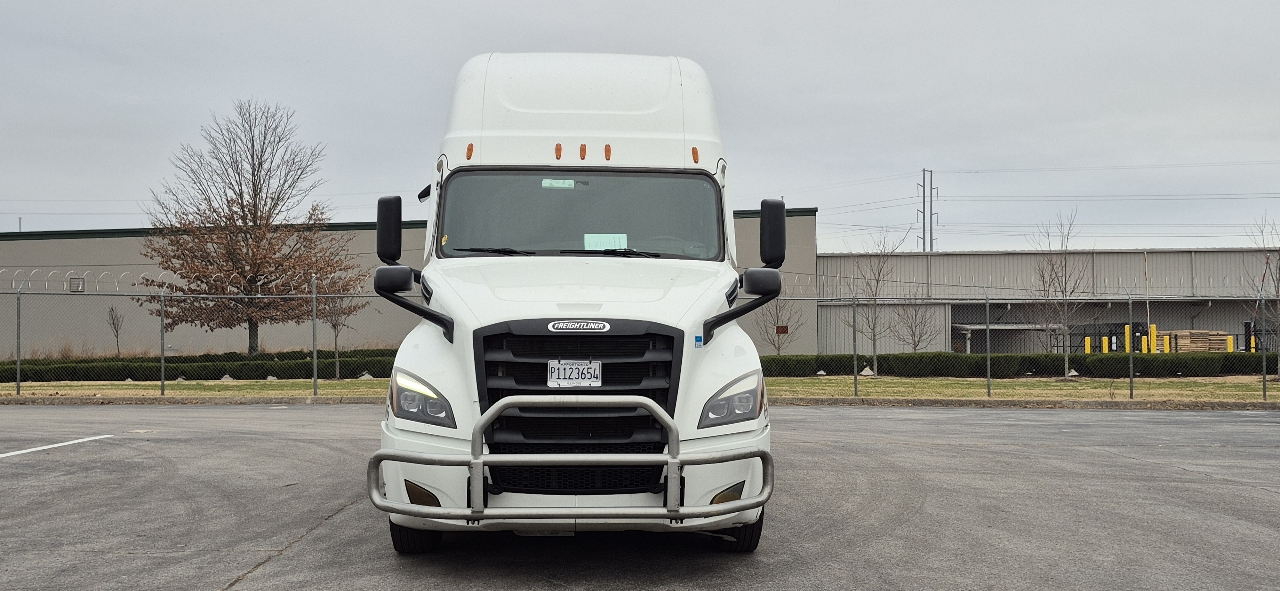 Freightliner New Cascadia 126  2022