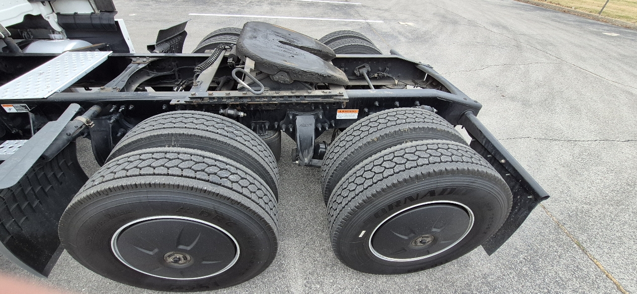 Freightliner New Cascadia 126  2022