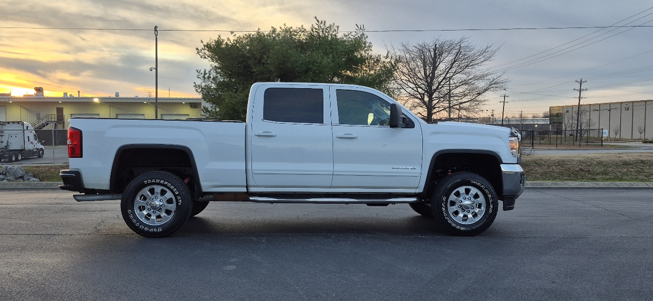 GMC Sierra 2500HD SLE Crew Cab 4WD 2015