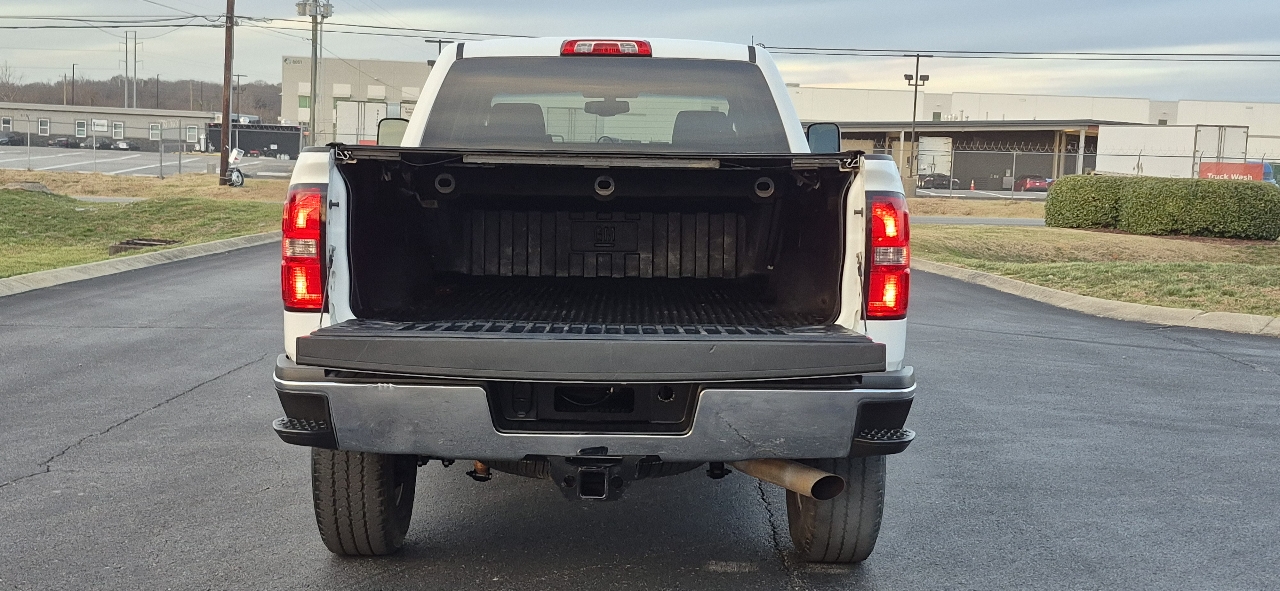 GMC Sierra 2500HD SLE Crew Cab 4WD 2015