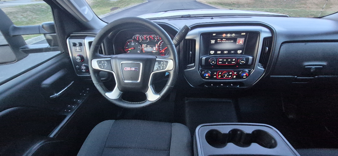 GMC Sierra 2500HD SLE Crew Cab 4WD 2015