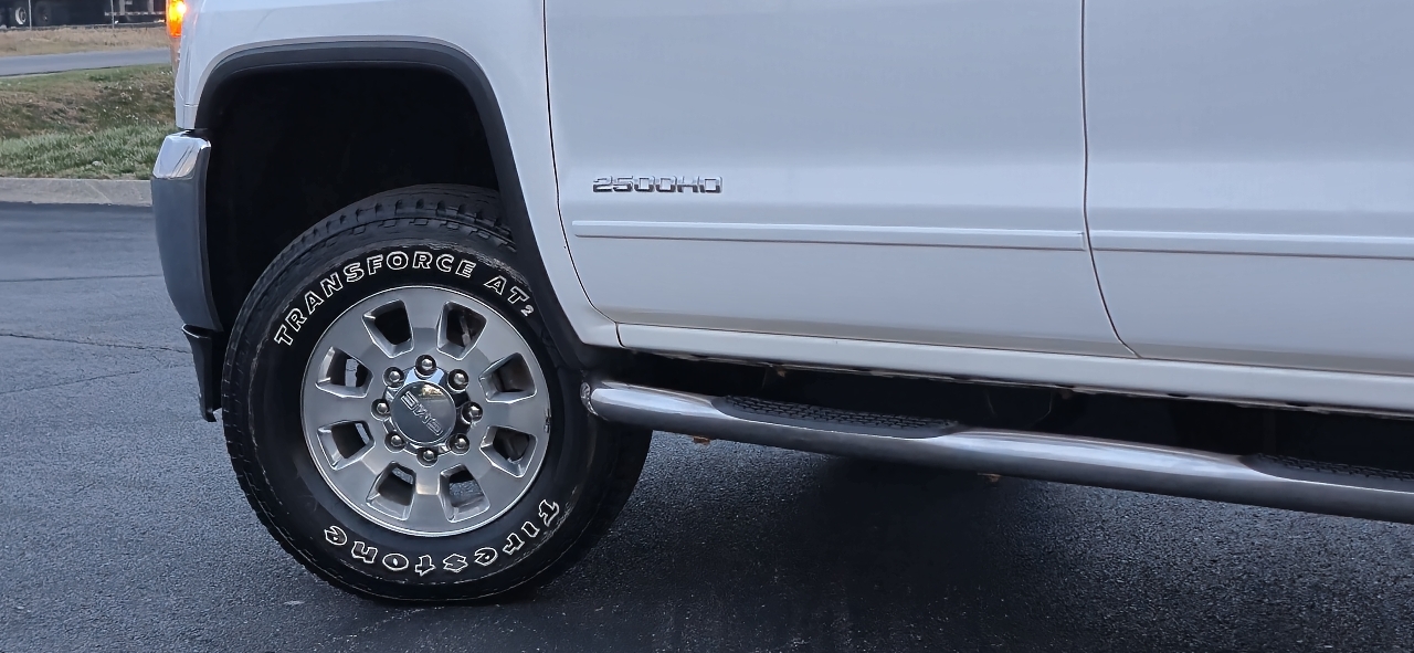 GMC Sierra 2500HD SLE Crew Cab 4WD 2015