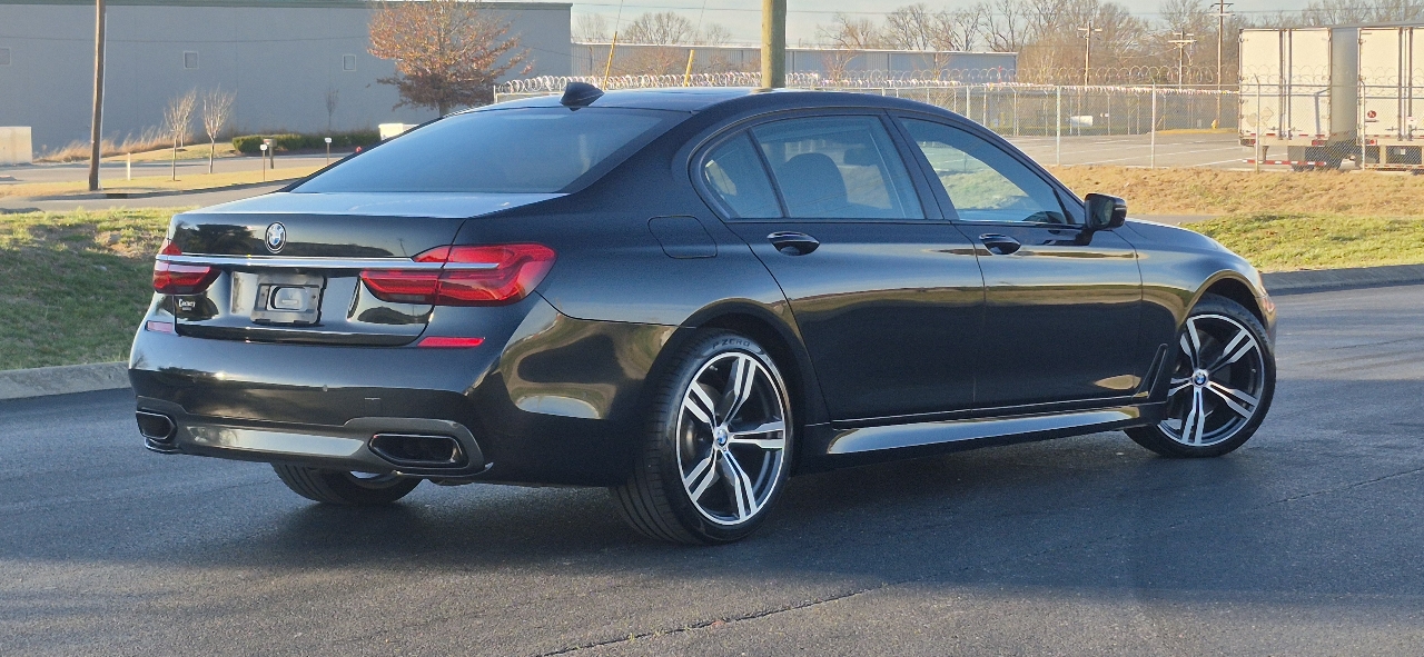 BMW 7-Series 750i xDrive 2016
