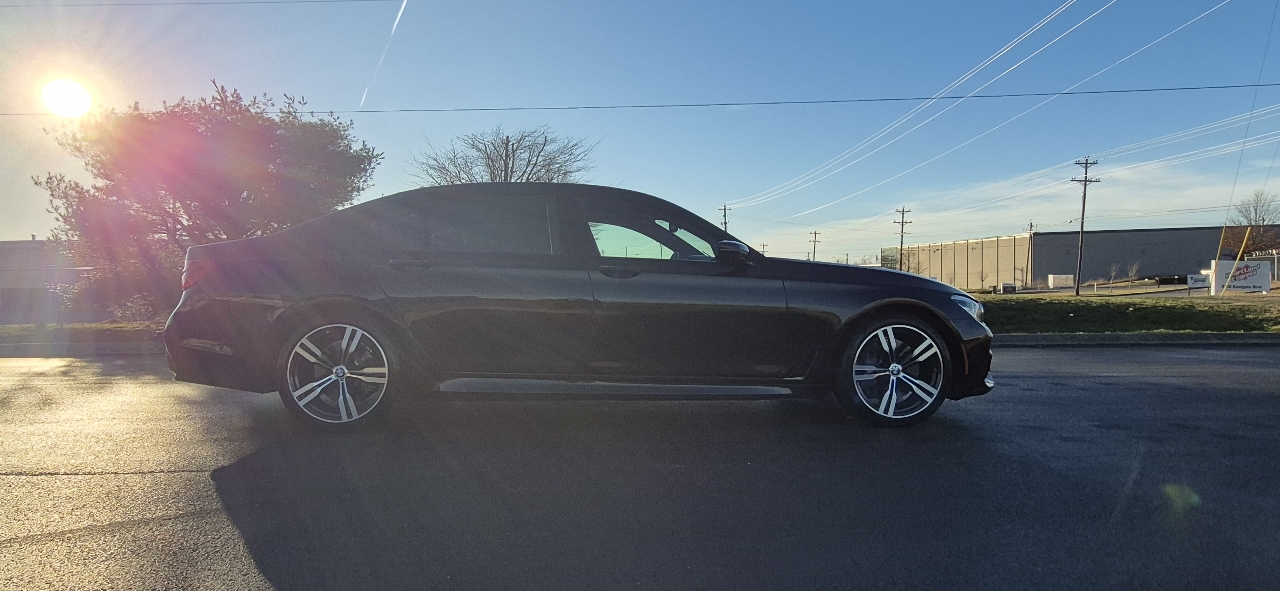 BMW 7-Series 750i xDrive 2016