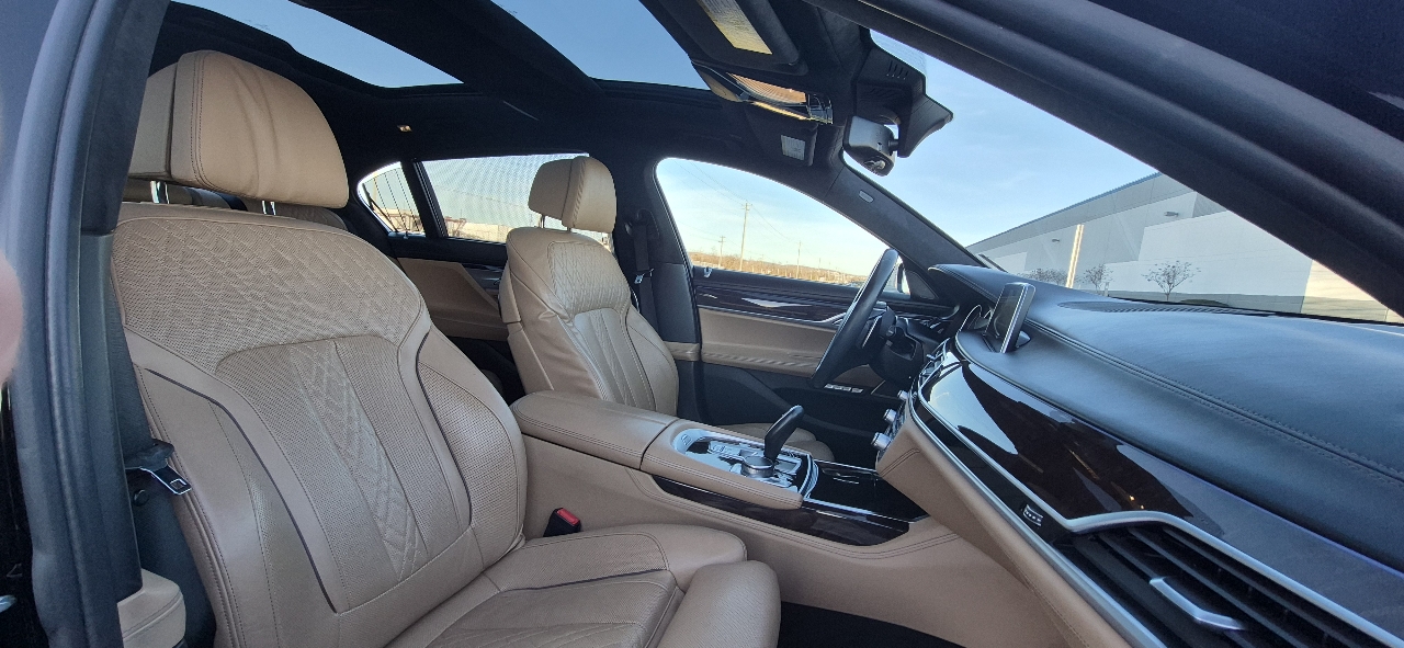 BMW 7-Series 750i xDrive 2016