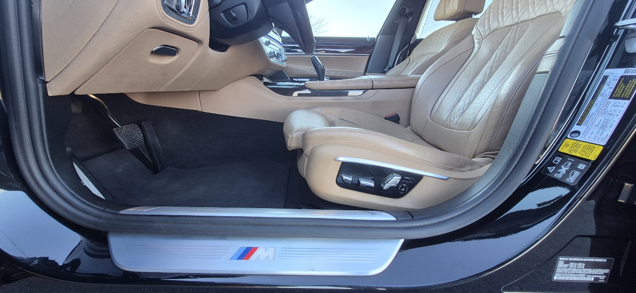 BMW 7-Series 750i xDrive 2016