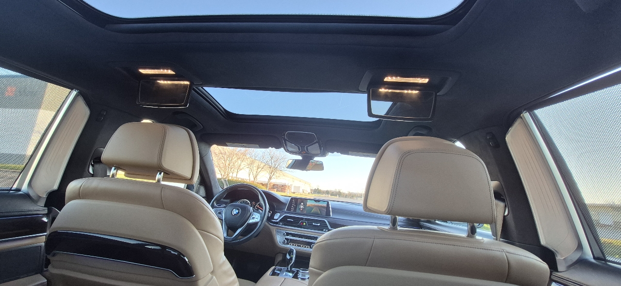 BMW 7-Series 750i xDrive 2016