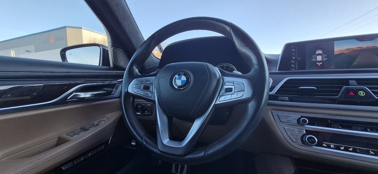 BMW 7-Series 750i xDrive 2016