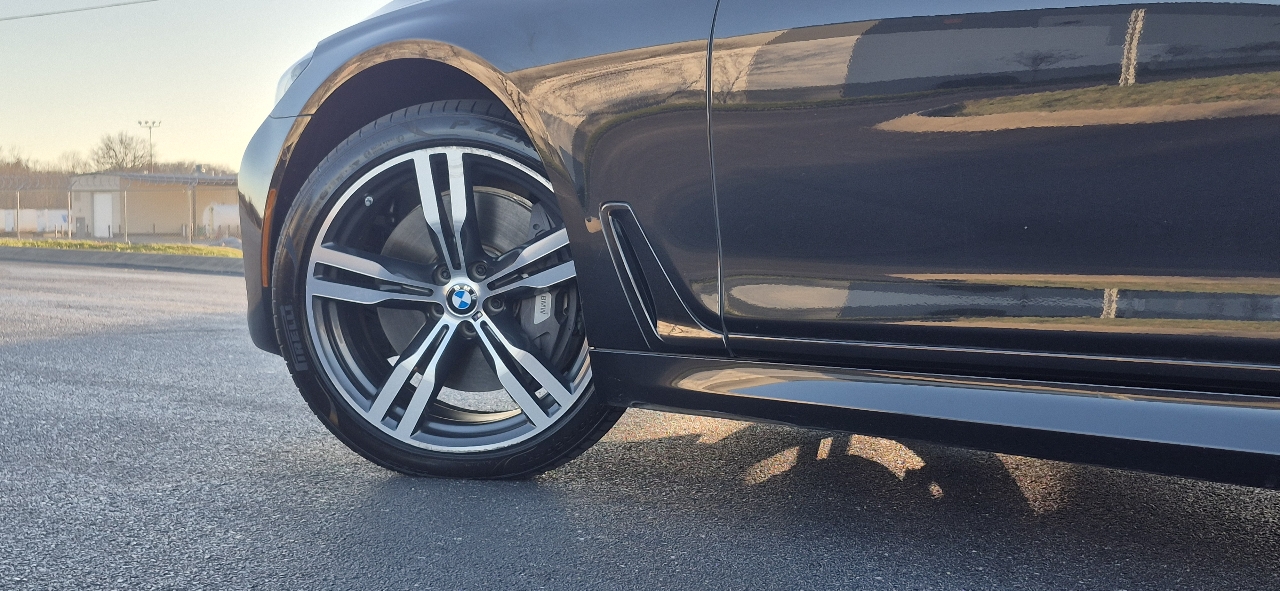 BMW 7-Series 750i xDrive 2016