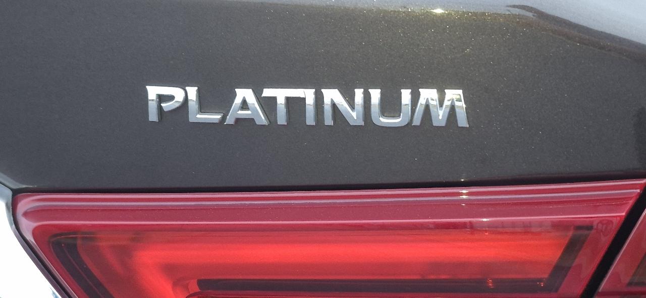 Nissan Maxima 4dr Sdn 3.5 Platinum 2016