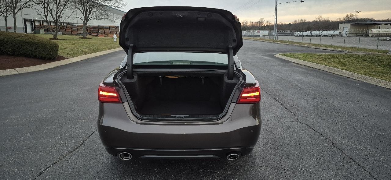 Nissan Maxima 4dr Sdn 3.5 Platinum 2016