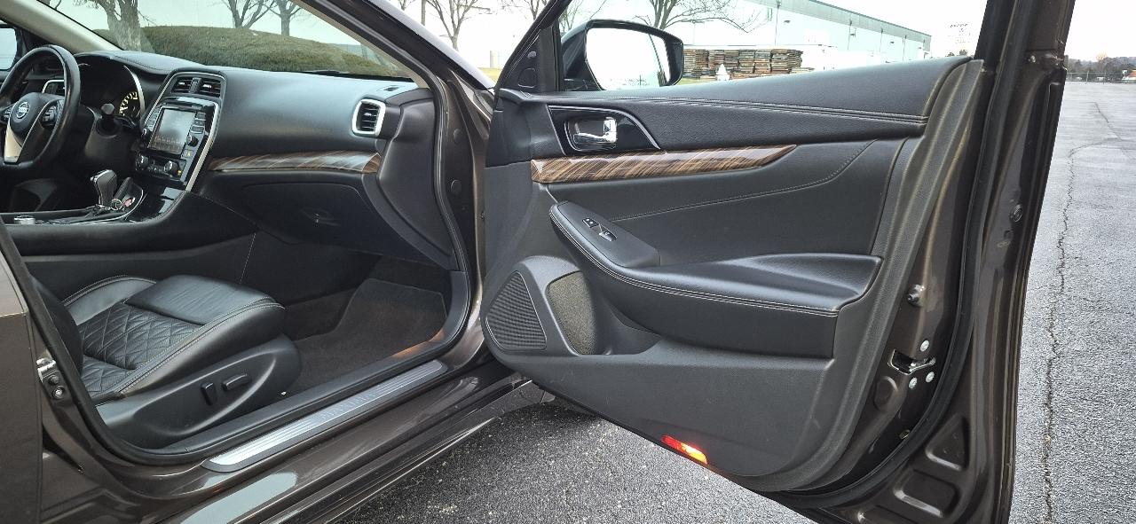 Nissan Maxima 4dr Sdn 3.5 Platinum 2016