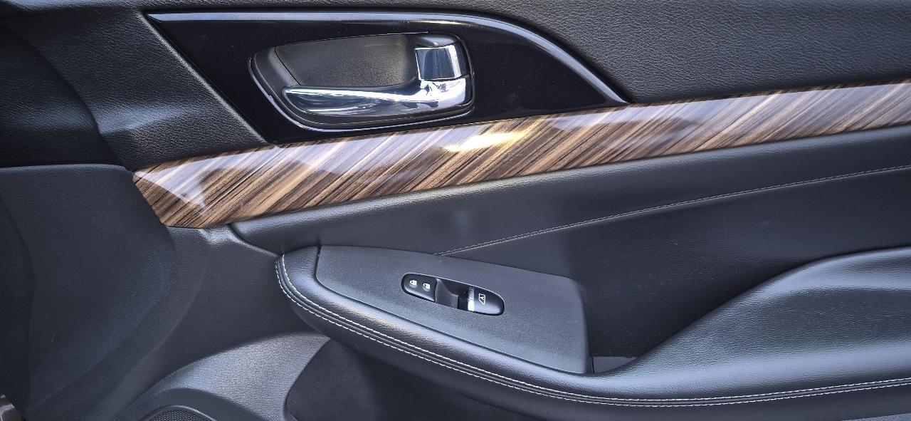 Nissan Maxima 4dr Sdn 3.5 Platinum 2016