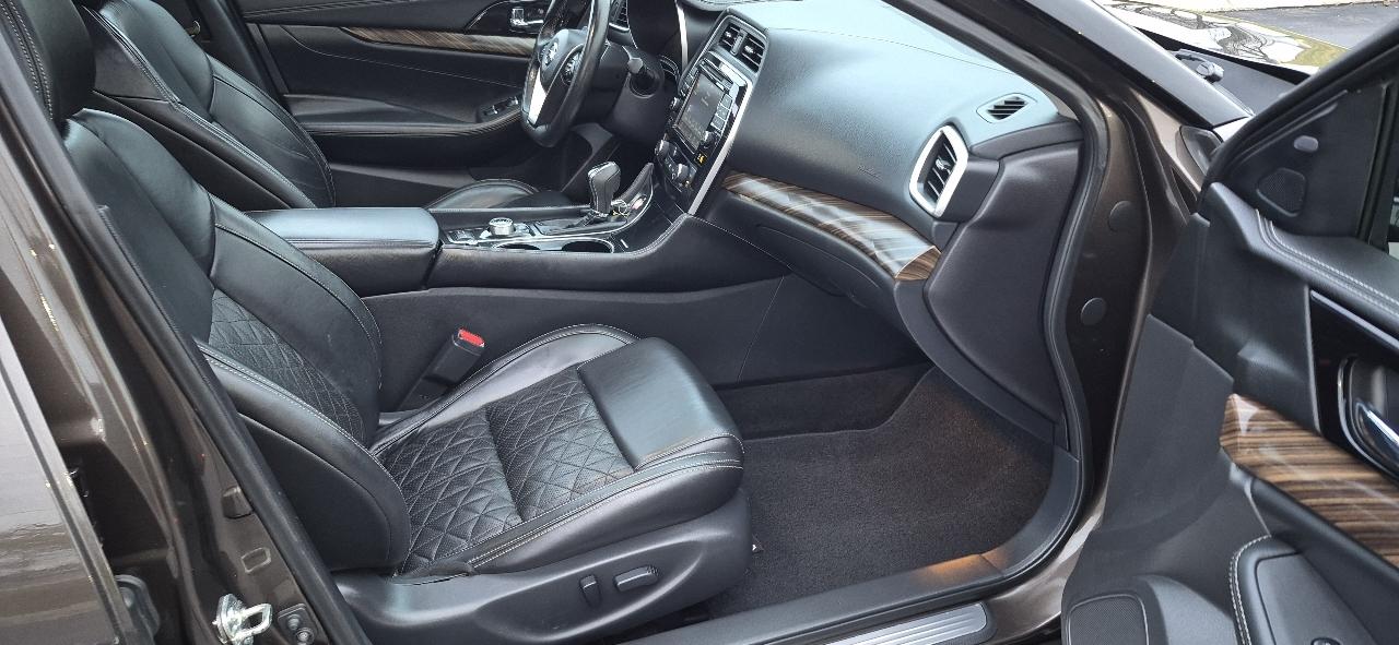 Nissan Maxima 4dr Sdn 3.5 Platinum 2016