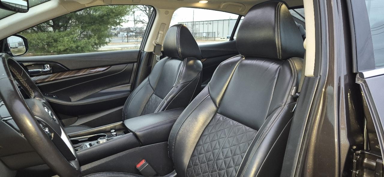 Nissan Maxima 4dr Sdn 3.5 Platinum 2016