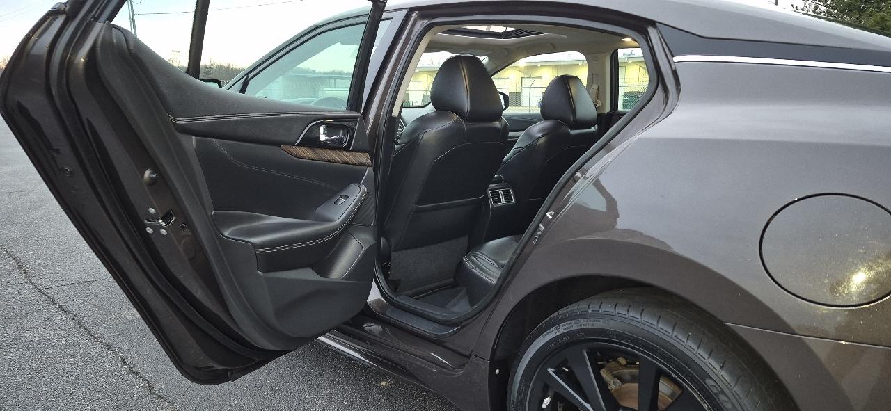 Nissan Maxima 4dr Sdn 3.5 Platinum 2016