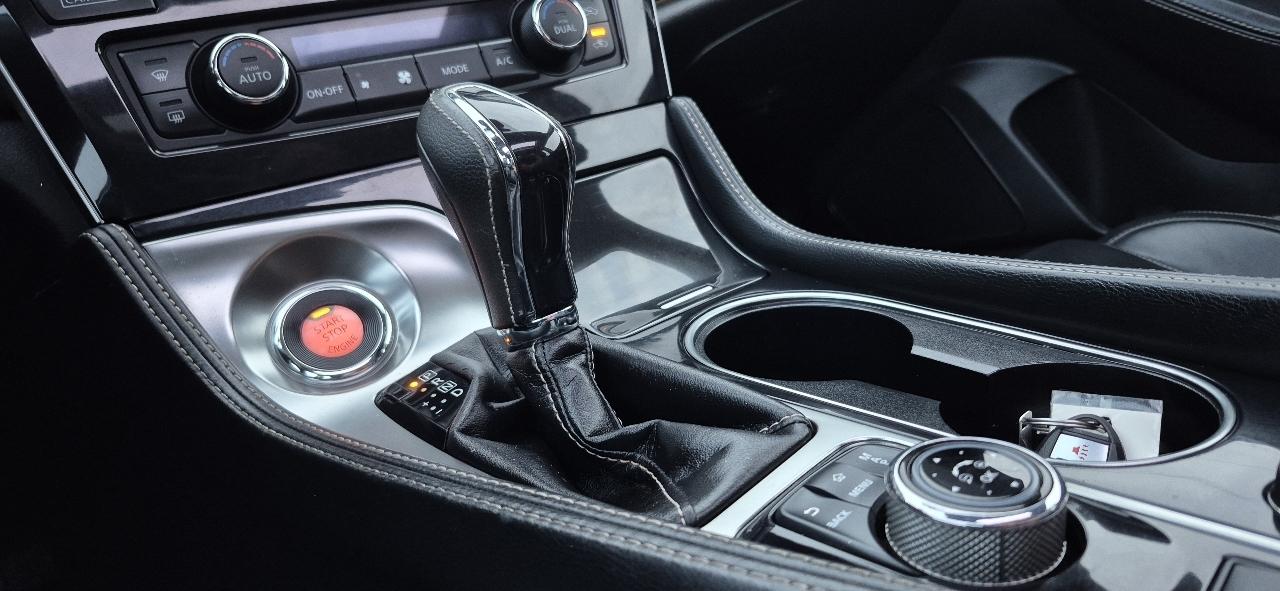 Nissan Maxima 4dr Sdn 3.5 Platinum 2016