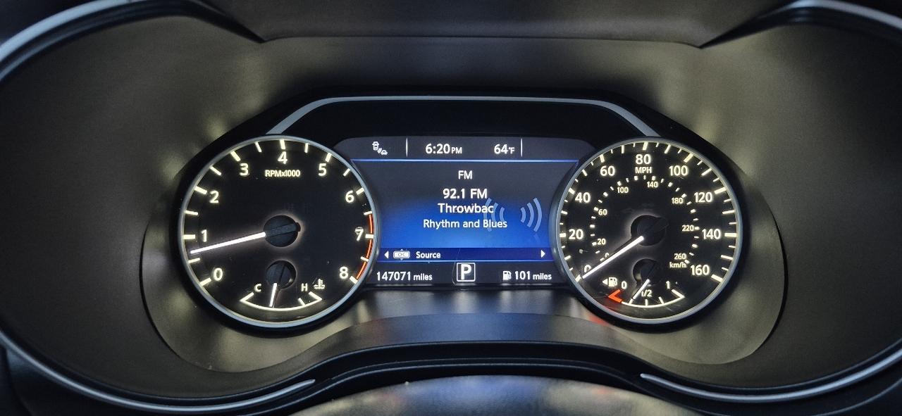 Nissan Maxima 4dr Sdn 3.5 Platinum 2016