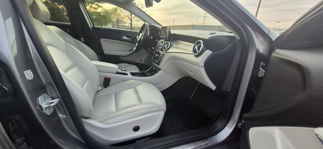 Mercedes-Benz GLA-Class GLA250 2015