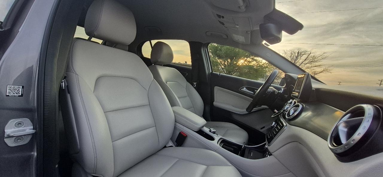 Mercedes-Benz GLA-Class GLA250 2015