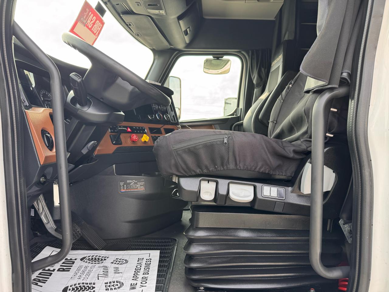 Freightliner Cascadia  2023