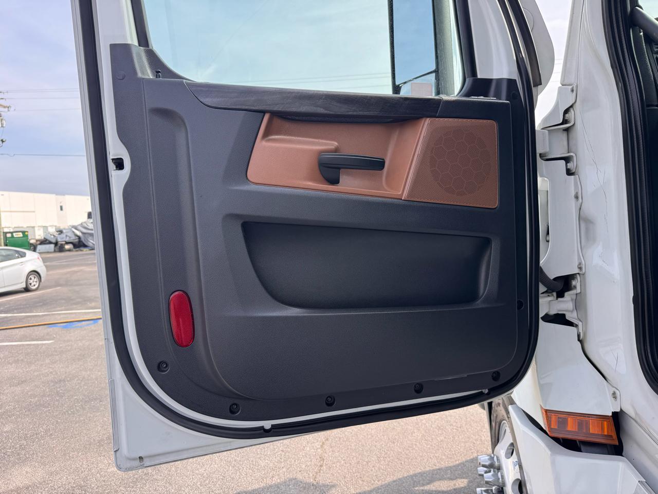 Freightliner Cascadia  2023