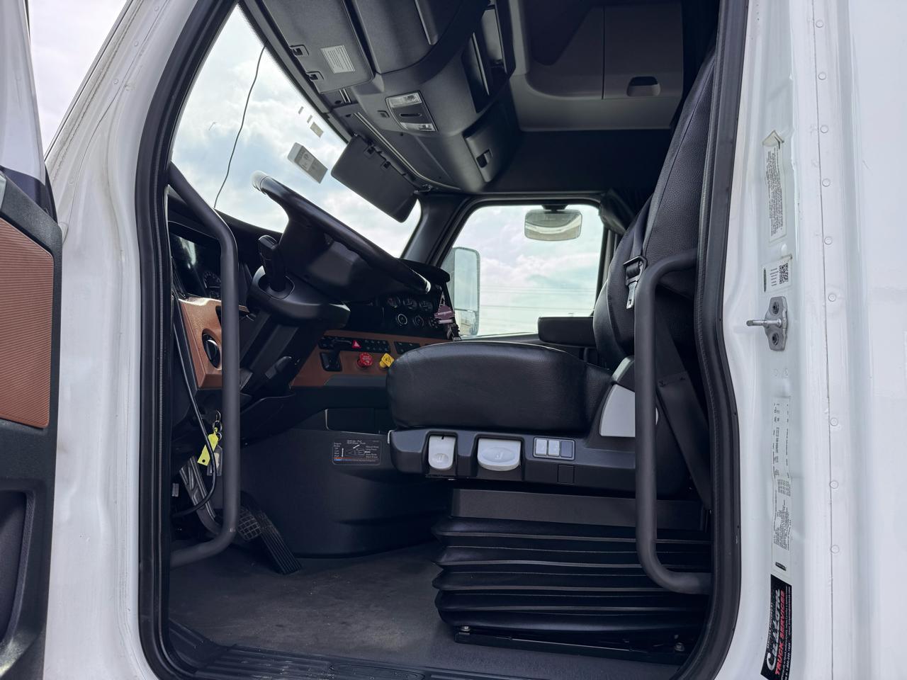 Freightliner Cascadia  2022