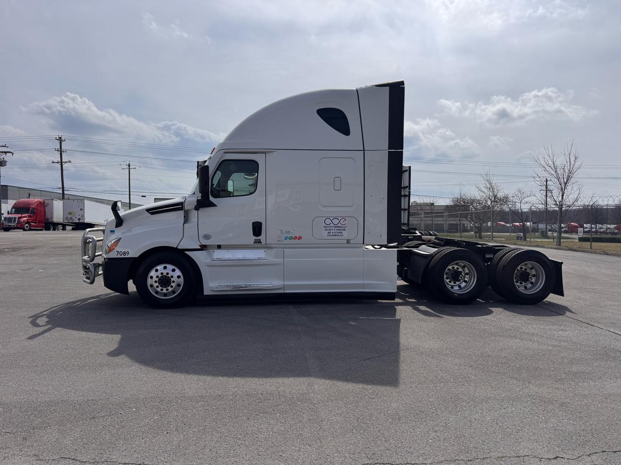 Freightliner Cascadia  2022