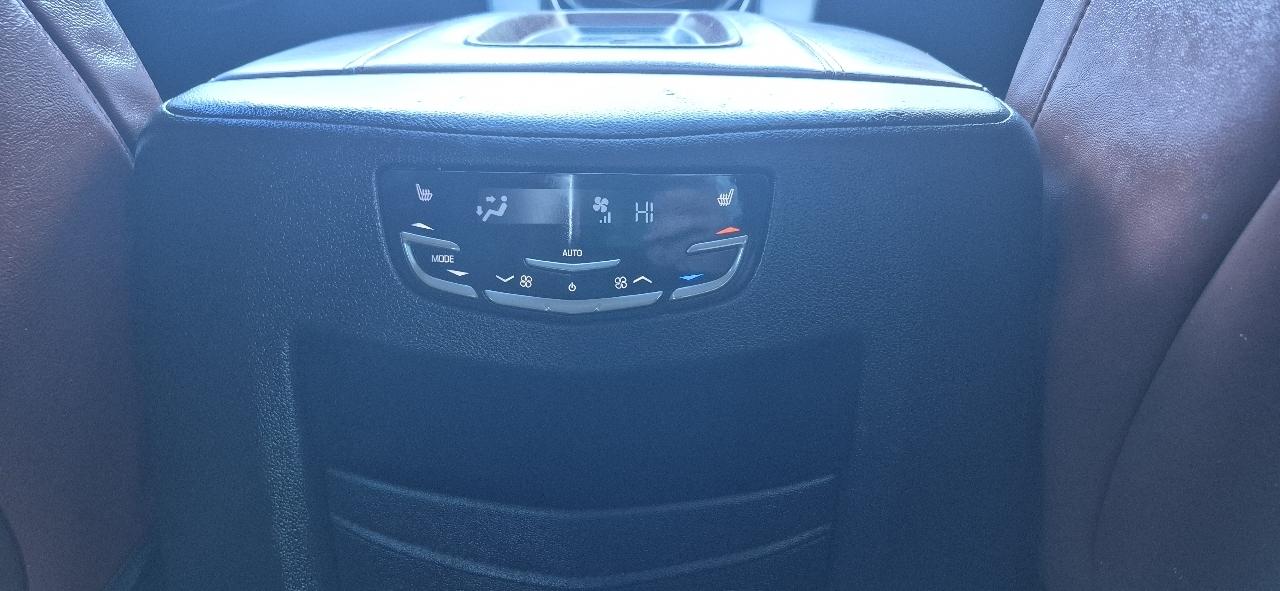 Cadillac Escalade Luxury 4WD 2017