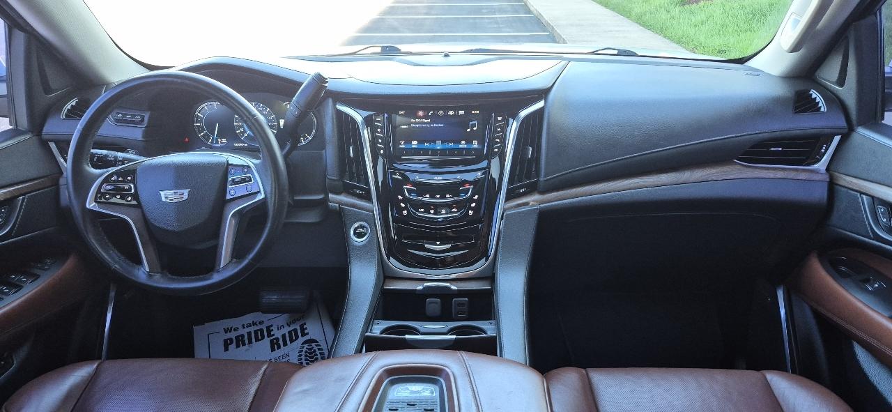 Cadillac Escalade Luxury 4WD 2017