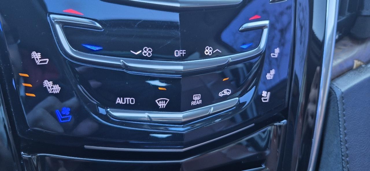 Cadillac Escalade Luxury 4WD 2017