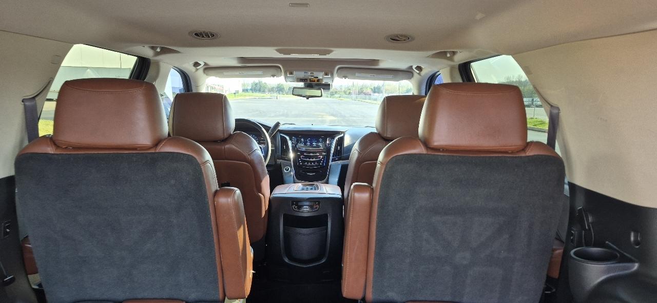 Cadillac Escalade Luxury 4WD 2017