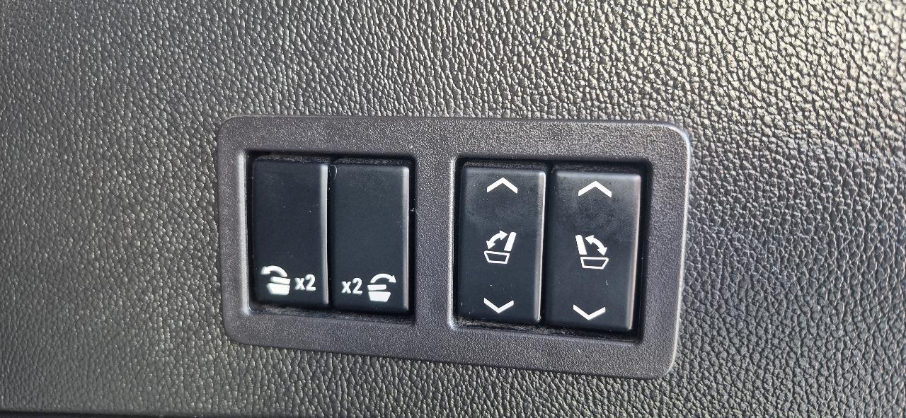 Cadillac Escalade Luxury 4WD 2017